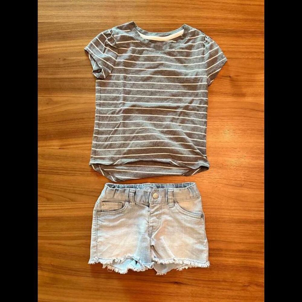 Girls jean shorts & t-shirt, size 4